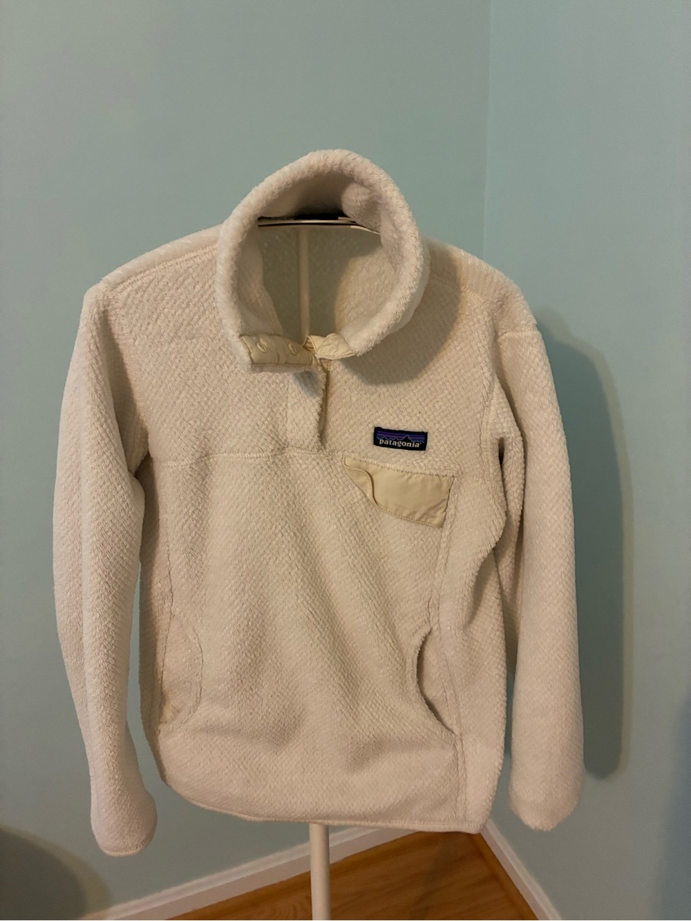 Patagonia Ivory Sherpa Snap Pullover